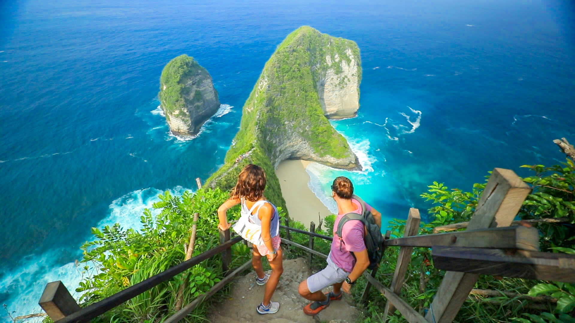 Exploring Kelingking Beach Nusa Penida Freediving School.jpg